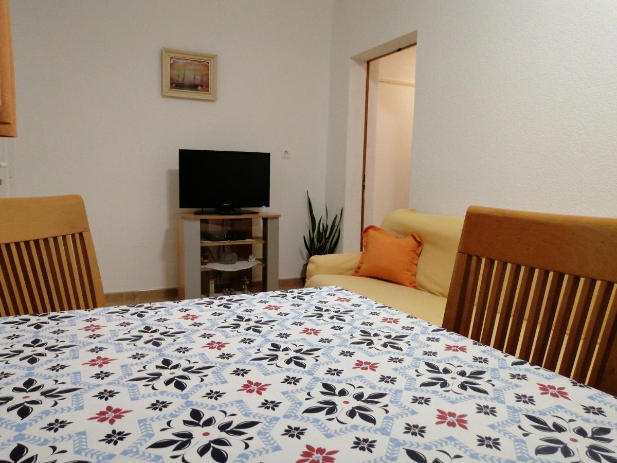 Apartmani Stipan Brela Bagian luar foto