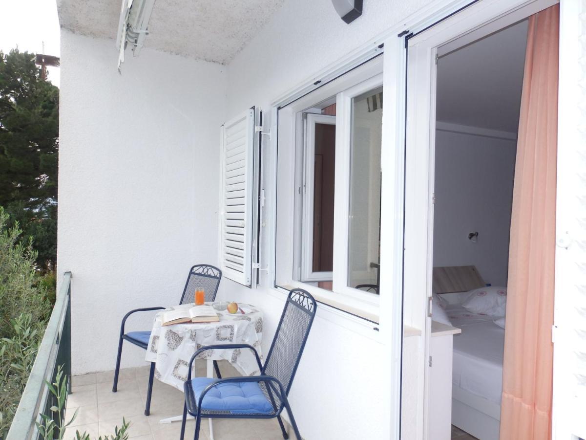 Apartmani Stipan Brela Bagian luar foto