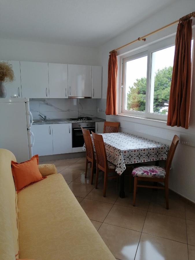 Apartmani Stipan Brela Bagian luar foto