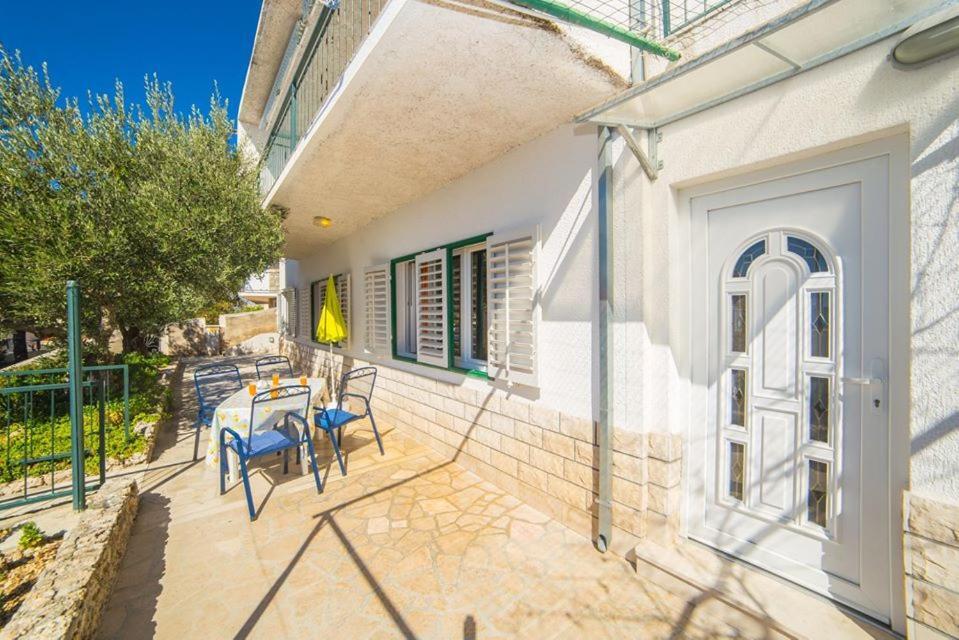 Apartmani Stipan Brela Bagian luar foto