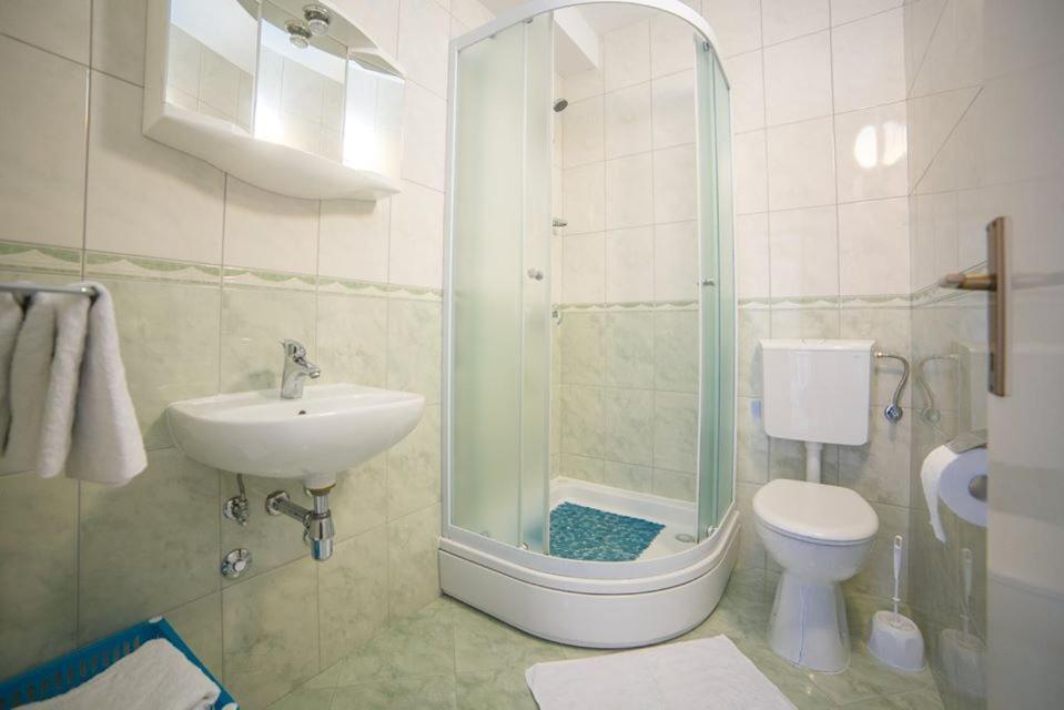Apartmani Stipan Brela Bagian luar foto