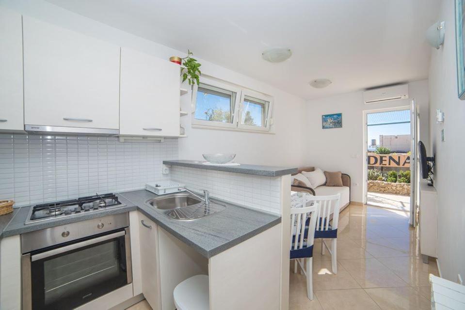 Apartmani Stipan Brela Bagian luar foto