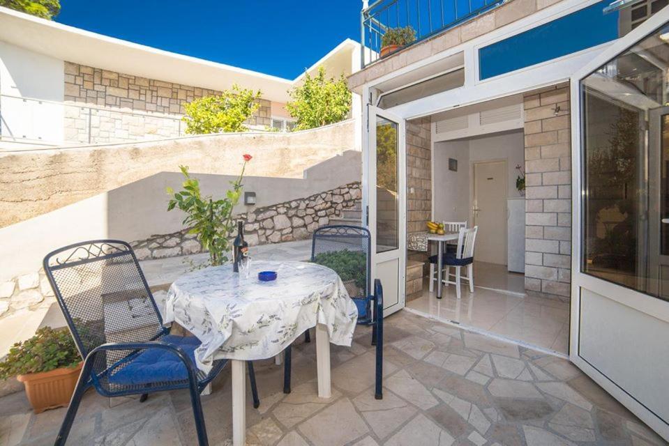 Apartmani Stipan Brela Bagian luar foto